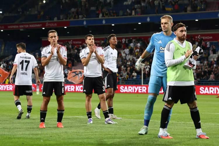 <p>Shakhtar Donetsk'e elenen siyah-beyazlı ekip, Avrupa'da yoluna UEFA Konferans Ligi'nde devam edecek.<br />
<br />
UEFA Konferans Ligi 3. turundan organizasyona katılacak siyah-beyazlı ekip bu turda İrlanda'nın St. Patrick's takımıyla play-offlara kalmak için mücadele edecek.</p>
