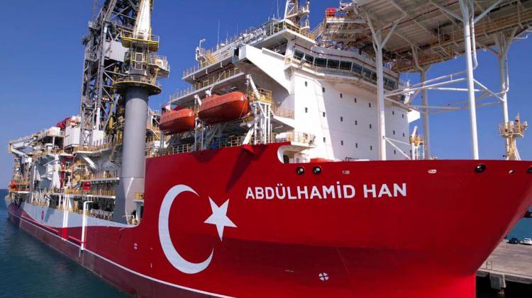 <p>Bu kapsamda Somali, Pakistan, Azerbaycan, Macaristan, Irak ve Libya gibi yakın coğrafyalarda karada ve denizde petrol ile gaz aramalarına yönelik işbirlikleri planlanıyor.</p>

