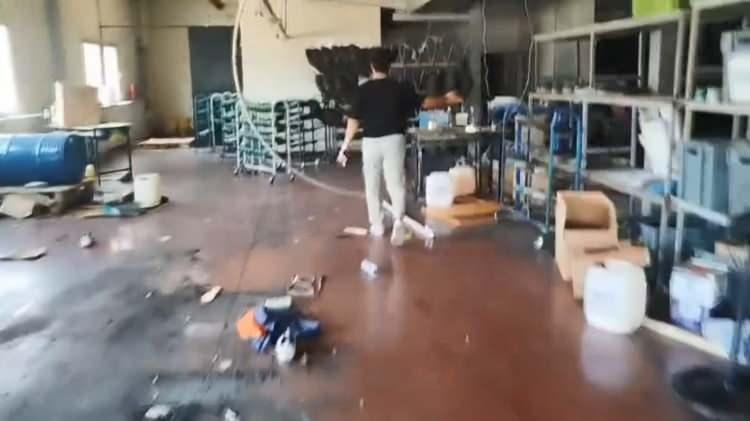 <p>Olay, 4 Ağustos Pazartesi günü Yenibosna Merkez Mahallesi'nde bulunan bir fabrikada yaşandı.</p>
