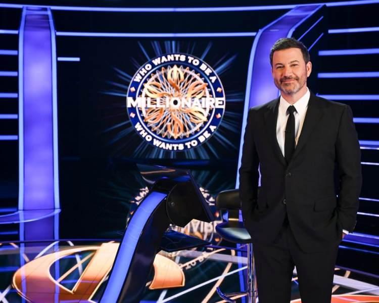 <p><span style="color:#000000"><strong>Yıllardır tüm dünyada milyonları ekran başına toplayan "Who Wants to Be a Millionaire?" (Kim Milyoner Olmak İster?), her hafta ABD'de Jimmy Kimmel’ın sunuculuğuyla ekranlara geliyor. </strong></span></p>