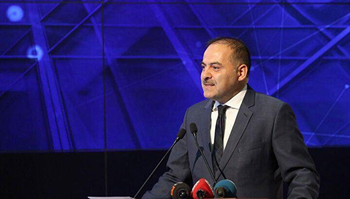 <p>Sürecin başından beri hiç vakit kaybetmeden gerekli tüm çalışmalar yürütülüyor. Ek bir önlem olarak da vatandaşlarımızı bilgilendirmek amacıyla başvuru sahiplerinin tamamına SMS göndererek adlarına düzenlenen nitelikli elektronik imzaları e-Devlet kapısı üzerinden kontrol etmelerini sağlıyoruz. Bu süreçte de ilave güvenlik adımları da zorunlu hale geliyor ve bütün kritik durumlarda olduğu gibi ilgili tüm kurumlarımızla yakın işbirliği içerisinde çalıştık ve gerekli denetimleri, teknik incelemeleri titizlikle sürdürüyoruz.<br />
<br />
Her alanda olduğu gibi dijital alanda da bu ülkenin en güçlü koruyucusu hep birlikte sizlerle birlikte bizleriz. Vatandaşımızın verisini, kimliğini, haklarını korumak için ne gerekiyorsa yapıyoruz, yapmaya da devam edeceğiz.<br />
 </p>
