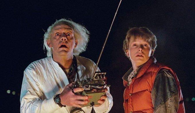 <p>Bugünden Marty'nin 1985'ten 1955'e yaptığı gibi aynı sayıda yıl geriye giderseniz yalnızca 1995'e ulaşırsınız.</p>
