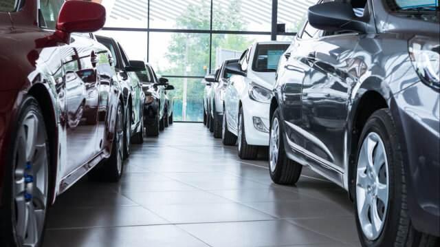 <p>Türkiye'de 2025 yılında Ocak ve Temmuz ayları arasında en çok talep gören, en çok satış yapan otomobil markaları belli oldu. Peki Türkiye'de 2025 yılında en çok hangi otomobil satıldı? İşte merak edilenler...</p>
