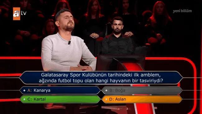 <p>Bu cevabın yanlış çıkması üzerine, D- Aslan cevabını verdi. Bu cevap da yanlış çıkarken, doğru cevap C- Kartal olmalıydı.</p>

<p> </p>

<p><span style="color:#B22222"><strong>50 BİN LİRA İLE UĞURLANDI</strong></span></p>

<p>Şerif, verdiği iki yanlış cevap sonrası yarışmadan 50 bin liralık para ödülü ile ayrıldı.</p>
