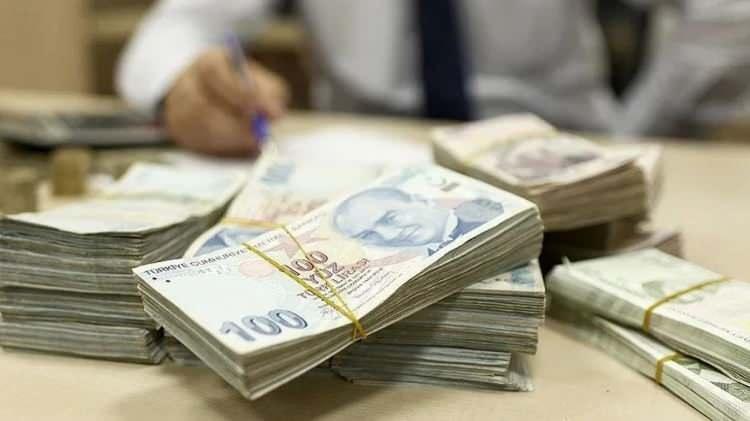 <p><strong>HALKBANK</strong></p>

<p> </p>

<p>Banka internet sitesinde "Maaşını 3 yıl boyunca Bankamız aracılığıyla almayı taahhüt eden tüm SGK emeklileri 12.000 TL'ye varan promosyon ödemesinden faydalanabilmektedir." ifadelerini kullanıyor.</p>
