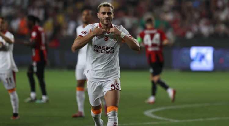 <p>Galatasaray'da Premier League ekiplerinin ilgisinde bulunan Barış Alper Yılmaz için 40 milyon Euro bonservis geliri bekleniyor.<br />
<br />
(MİLLİYET)</p>
