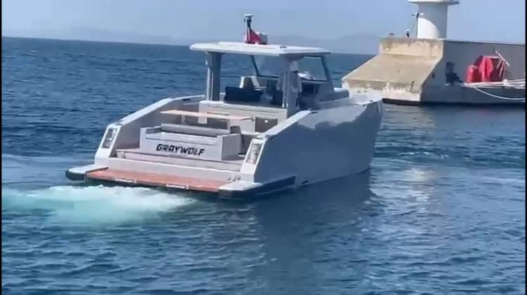 <p>Halit Yukay'dan haber alamayan yakınlarının durumu 4 Ağustos gecesi güvenlik güçlerine bildirmesi üzerine arama çalışması başlatılmış, Sahil Güvenlik ekiplerince Kapıdağ Yarımadası Turanköy açıklarında çekilen görüntülerde, Yukay'a ait "Graywolf" isimli teknenin kaza nedeniyle parçalanmış ve yarı batık halde olduğu tespit edilmişti. </p>
<p> </p>