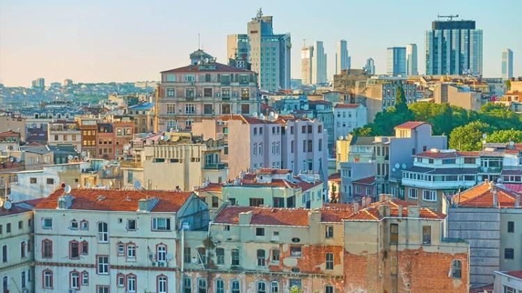 <p>Birçok öğrenci için öncelik devlet yurtları ancak kapasitenin hızla dolacağını düşünenler emlakçıların yolunu tutuyor.</p>

<p> </p>
