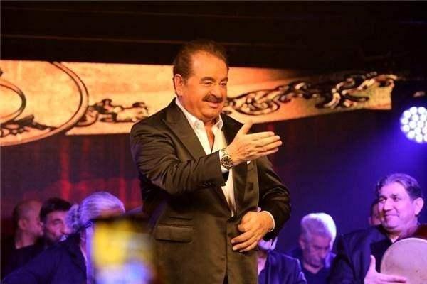 <p><span style="color:#000000"><strong>Ünlü sanatçı İbrahim Tatlıses, bir süredir yaşadığı aile içi krizlerle gündemden düşmüyor. Kızı Dilan Çıtak ile arasındaki bağları tamamen koparan ve "Benim öyle bir evladım yok" açıklamasında bulunan Tatlıses'e kızından "Soyadını kullanmayacağım" yanıtı gelmişti. </strong></span></p>
