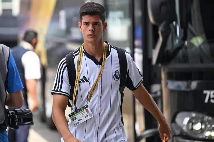 <p>Chema Andres ➡ Stuttgart</p>