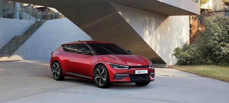 <p>3-KIA EV6:</p>
<p> </p>
<p>510 KM MENZİL</p>