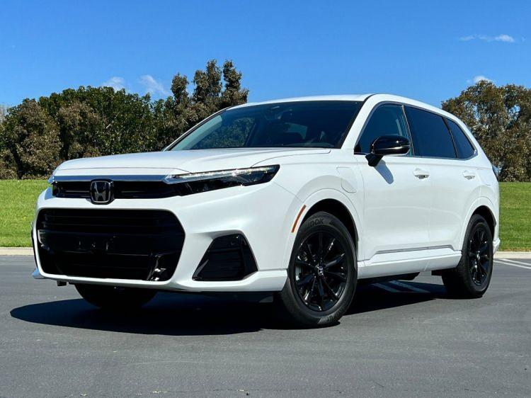 <p><span style="color:#B22222"><strong>2-Honda CR-V Hybrid </strong></span></p>

<p> </p>

<p>2025</p>
