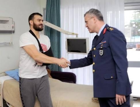 <p><span style="color:#B22222"><strong>Hava Kuvvetleri Komutanlığı (Tuğgeneral → Tümgeneral)</strong></span></p>

<p> </p>

<p>• Serkan Gökhan Can</p>

<p> </p>
