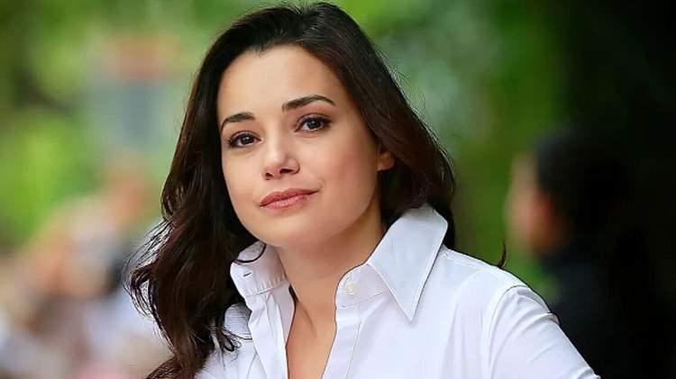 <p>Yeni sezonda Kıskanmak dizisinde rol alacak olan Özgü Namal imaj değişikliğine de gitti.</p>