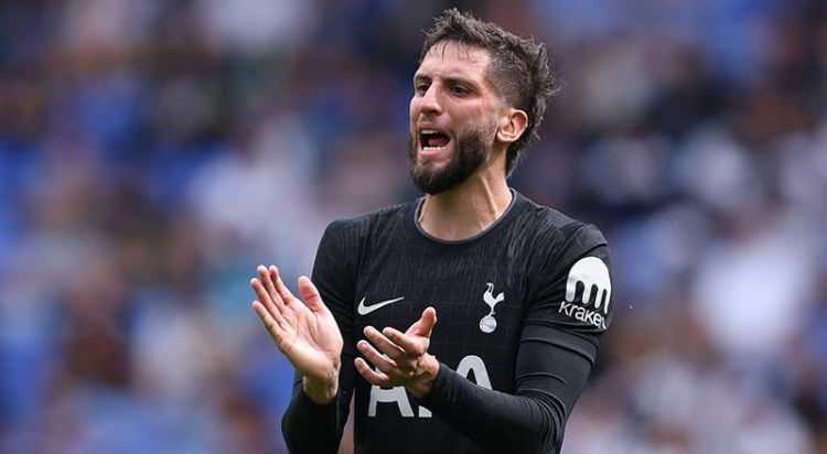 <p>Transfer çaışmalarına devam eden Fenerbahçe, Tottenham'ın Uruguaylı orta saha oyuncusu Rodrigo Bentancur'la ilgileniyor.<br />
<br />
 (FOTOMAÇ)</p>
