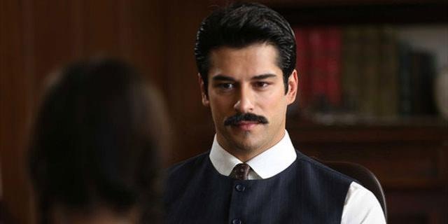 <p><span style="color:#B22222"><strong>ALDIĞI ÜCRET DUDAK UÇUKLATTI</strong></span></p>
<p> </p>