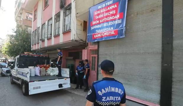 <p>"Yaptığı karşılıksız kalmadı. Daha önce son kullanma tarihi geçmiş ürün sattığı tespit edilen ve hakkında işlem yapılmasına rağmen tekrar yaptığımız denetim sırasında zabıta ekiplerimize şiddet uygulayıp tehditler savuran iş yeri sahibi tutuklandı. </p>
