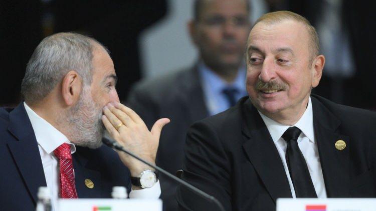 <p>Azerbaycan ile Ermenistan'ın Beyaz Saray'da parafladığı "Barış ve Devletlerarası İlişkilerin Kurulmasına İlişkin Anlaşma"nın metni kamuoyuyla paylaşıldı.</p>
