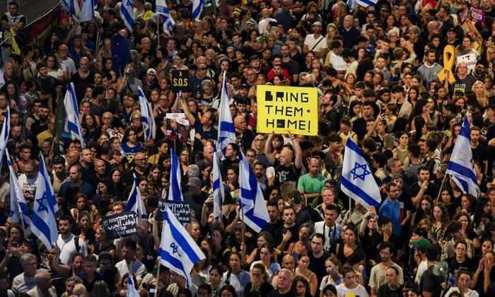 <p>İsrail basınına göre iş bırakma eylemleri ve mitingler, İsrail'in savaşı genişletme ve Gazze Şehri'ni ele geçirme kararını protesto etmek için düzenleniyor. </p>
