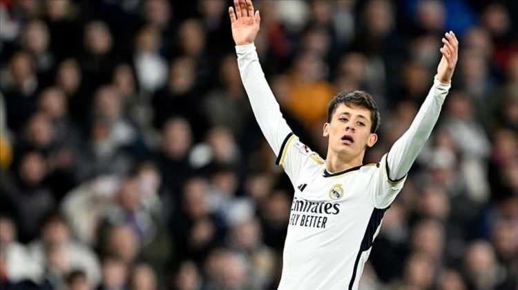 <p>Real Madrid formasıyle geçtiğimiz sezon 49 maça çıkan Arda Güler, bu karşılaşmalarda 6 gol ve 11 asist kaydetti.</p>