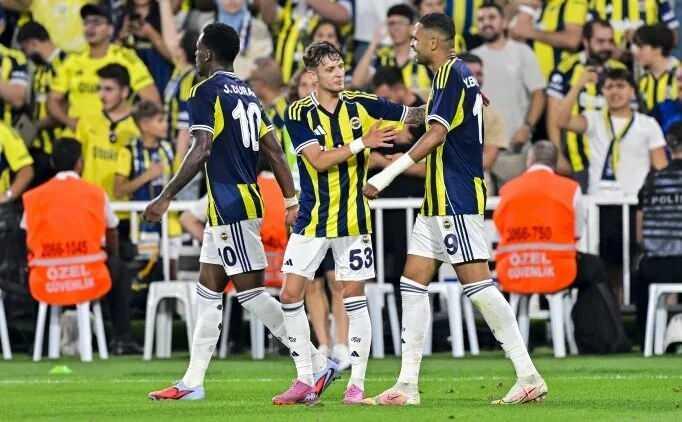 <p>Fenerbahçe'ye galibiyeti ve turu getiren golleri; Arhcie Brown, Jhon Duran, Fred, Youssef En Nesyri ve Anderson Talisca kaydetti.</p>
