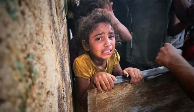 <p><span style="color:#800080"><strong> “TEK AMACIM ÇOCUKLARIN AÇLIKTAN ÖLMESİNİ ENGELLEMEK”</strong></span></p>
