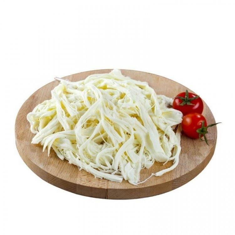 <p>İplik iplik yapısıyla dikkat çeken Çeçil, elastik ve az yağlı bir peynirdir. Kahvaltı ve yemeklerde hafif alternatif olarak tercih edilir.</p>

<p> </p>

