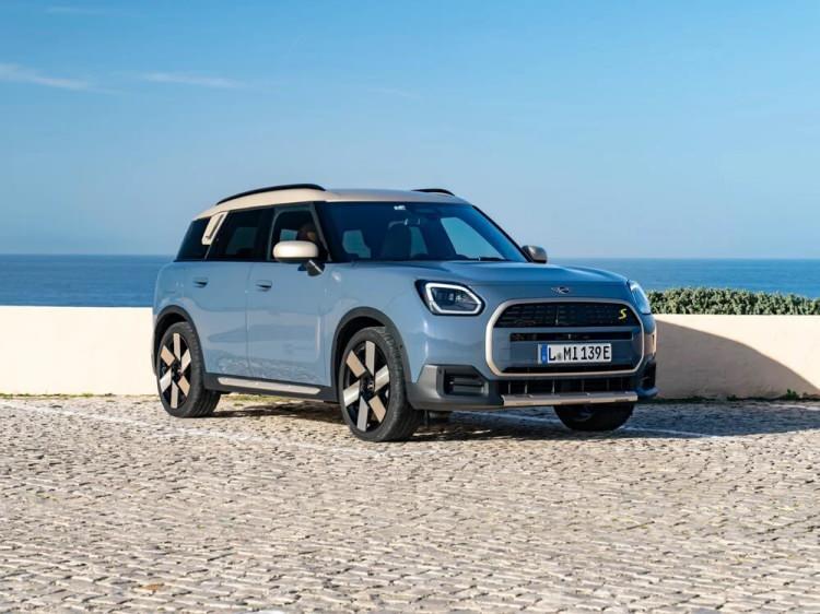 <p><strong>MINI COUNTRYMAN ELEKTRİKLİ</strong></p>

<p> </p>

<p><strong>2 milyon 488 bin 800 lira</strong></p>
