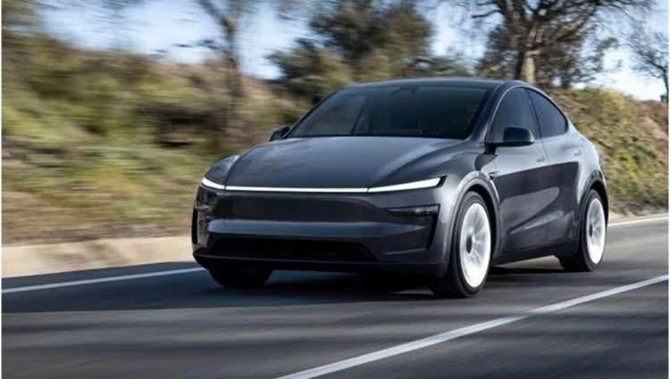 <p><strong>TESLA MODEL Y</strong></p>
<p> </p>
<p><strong>2 milyon 241 bin lira</strong></p>