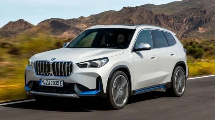 <p><strong>BMW iX1</strong></p>

<p> </p>

<p><strong>3 milyon 552 milyon 600 lira</strong></p>
