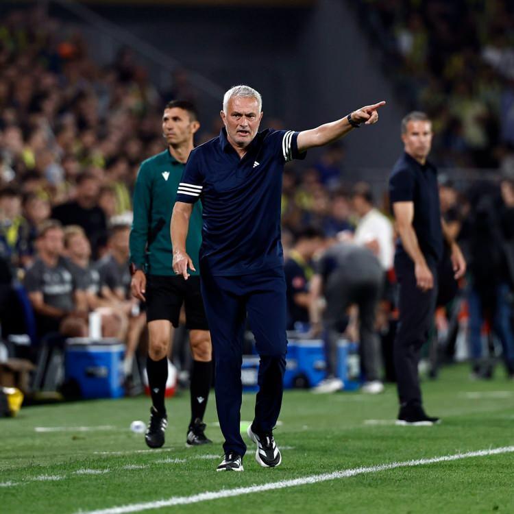 <p><strong>MOURINHO KADIKÖY'ÜN İŞKENCECİ OLDUĞUNU KANITLADI</strong></p>
