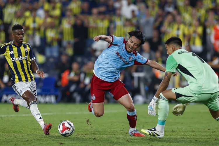 <p>İşte Hollanda basınında Fenerbahçe maçının yankıları:</p>
