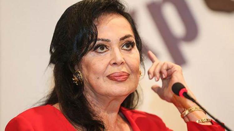 <p>İşte 25 kilo vererek bambaşka bir görünüme kavuşan usta sanatçı Türkan Şoray'ın son hali...</p>