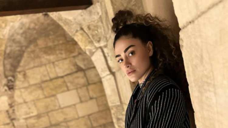 <p><span style="color:#B22222"><strong>TV KUMANDASI SİLAH SAYILDI</strong></span></p>
<p>Sabah'ta yer alan habere göre; Hazırlanan iddianame kapsamında, kumanda, kumanda Türk Ceza Kanunu'nun 6. maddesi gereğince<strong> "silah"</strong> sayıldı. </p>