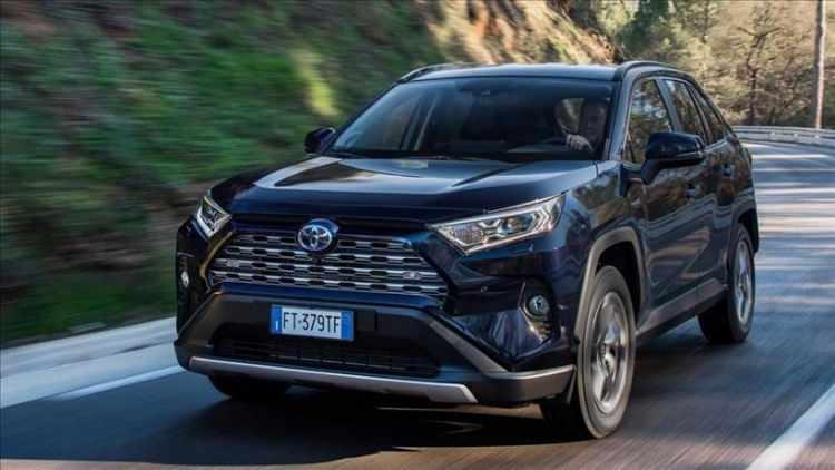 <p>1- Toyota RAV4</p>

<p>Değer Kaybı: Yüzde 9,55</p>
