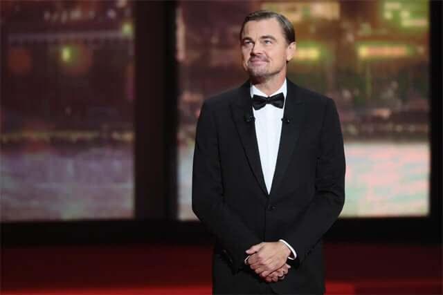 <p>Geçtiğimiz günlerde<strong> İsrail’de otel açacağı iddialarıyla</strong> gündeme gelerek tepki çeken <strong>Oscar ödüllü Hollywood yıldızı</strong> <strong>Leonardo DiCaprio</strong>, tatil için gittiği <strong>İspanya'nın gözde adası İbiza</strong>'da ilginç bir olay yaşadı.</p>
