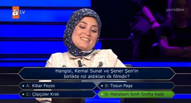 <p><strong>ÇEKİLDİĞİNE BİN PİŞMAN OLDU</strong></p>
<p>Yarışmacı soruya D şıkkını seçmesi üzerine ise gördüğü yanıt karşısında çekildiğine pişman oldu.</p>