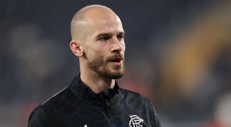 <p>Milot Rashica ile yollarını ayırmak isteyen Beşiktaş, bu transferden elde edeceği geliri Vaclav Cerny için kullanmak istiyor.<br />
<br />
(SABAH)</p>