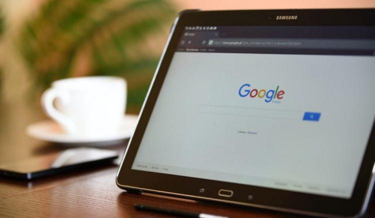 <p>Söz konusu özellik şu anda kademeler halinde dağıtılıyor. Eğer Android veya iOS cihazınızda bu yenilikten faydalanmak istiyorsanız herhangi bir konu ya da güncel olay aramasında “Popüler Haberler” bölümünü bulun. </p>

<p> </p>
