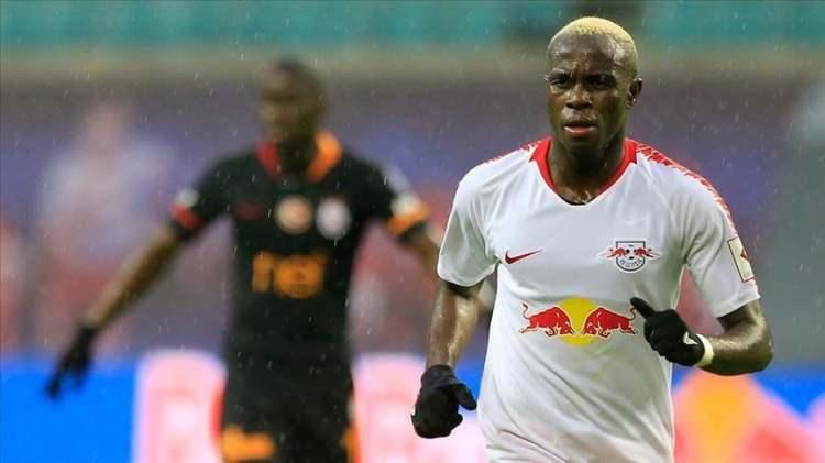 <p>14-  Bruma <br />
<br />
* Galatasaray > Leipzig<br />
<br />
* 15 milyon euro / 2017-2018</p>
