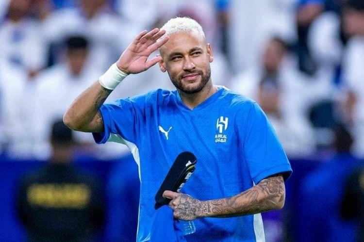 <p><span style="color:#B22222"><strong>6)  NEYMAR</strong></span></p>
