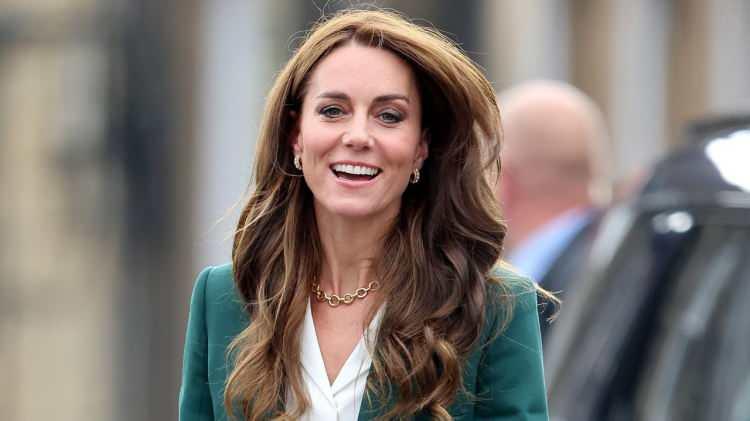 <p>Galler Prensesi Kate Middleton’ın hem özel asistanı hem de gayri resmi stil danışmanı olarak 15 yıldır görev yapan Natasha Archer, görevinden kendi isteğiyle ayrıldı. </p>

