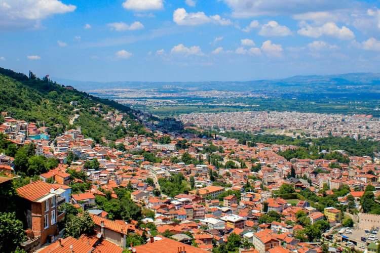 <p><span style="color:#B22222"><strong>BURSA</strong></span></p>
<p> </p>
<p>Kadınlarda ortalama yaşam süresi: 81,0</p>
<p>Erkeklerde ortalama yaşam süresi: 75,5</p>
<p>Ortalama: 78,2</p>