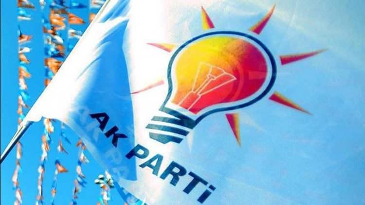 <p>Türkiye gazetesinden Emrah Özcan'ın haberine göre; AK Parti'ye geçişler sadece belirli bölgelerle sınırlı kalmadı.</p>
