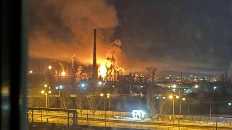 <p>ÇOK SAYIDA UÇUŞ ERTELENDİ! </p>
<p>Rusya'nın ikinci en büyük şehri St. Petersburg'daki havaalanı yetkilileri de çok sayıda uçuşun ertelendiğini aktardı.</p>
<p> </p>
