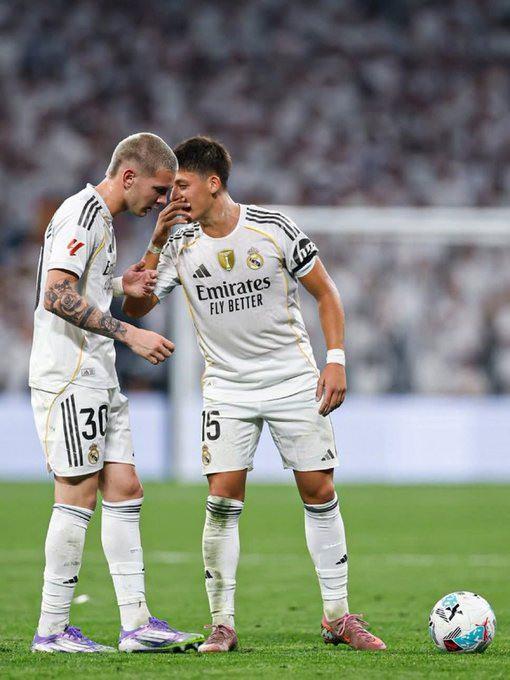 <p>Real Madrid, River Plate'ten 45 milyon euro bonservis bedeliyle kadrosuna kattığı 18 yaşındaki futbolcu için güçlü bir yatırım yaparken, bu transferin Arda için önemine değinildi.</p>