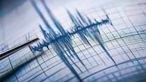 <p>4.2'lik depremin ardından saat 11.26'da da 3.6'lık bir deprem daha meydana geldi. Depremin derinliği 10.06 km olarak kaydedildi.</p>
