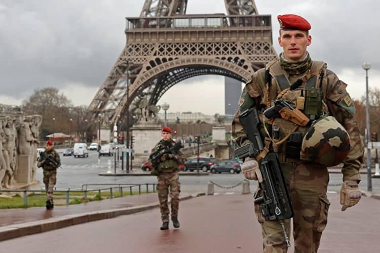 <p><strong>FRANSA</strong></p>
<p>– Cumhurbaşkanı Emmanuel Macron: “Cephe hattı değil ama Ukrayna içinde müttefik güç varlığına hazırız.</p>