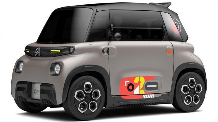 <p>Bunun yanı sıra Citroen otomotiv şirketinin en uygun otomobili Ami modeli. 2025 yılı fiyat listesi incelendiğinde, 6 kW Elektrik Motor versiyon Ami modelinin kampanyalı olarak 499.900 TL'den satışa çıkartıldığı görüldü.</p>
<p> </p>