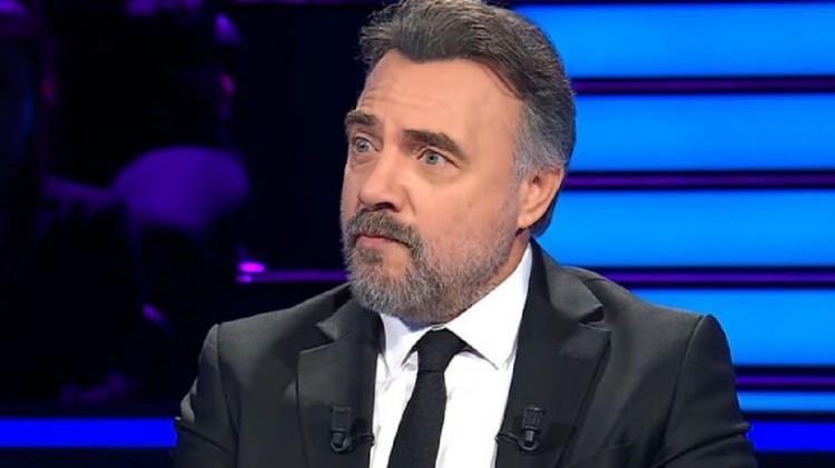 <p>Oktay Kaynarca'nın sunumuyla ekrana gelen yarışmaya katılan yarışmacı Fadime Üngören, büyük ödüle sadece üç adım kala öyle bir cevap verdi ki seyircileri ve ünlü sunucuyu şoka uğrattı. </p>
